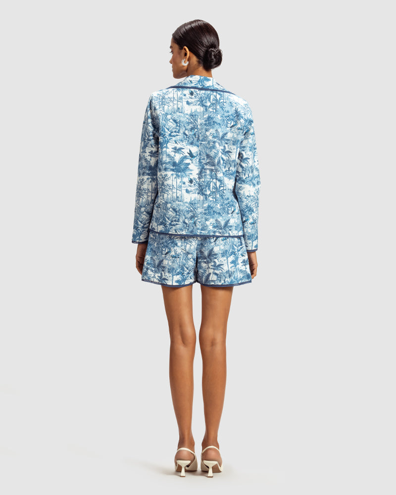 Blue Tropical Print Cotton Twill Day JacketProduct DescriptionThis awe-inspiring jacket makes a statement with our tropical print that reimagines Indian flora and fauna motifs with contemporary blue colourwayJacketsBlue Tropical Print Cotton Twill Day Jacket