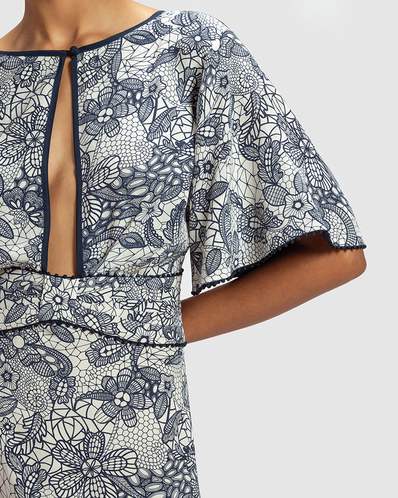 Lace Print Silk Kaya DressProduct DescriptionMade from silk crepe, this statement dress features vintage French lace-inspired print. With a relaxed fit over the shoulders, it also adds a toucDressesLace Print Silk Kaya Dress