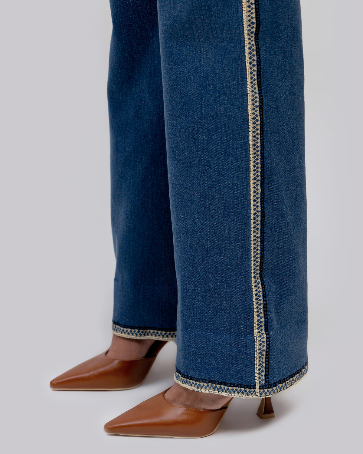 Mira Embroidered Pant