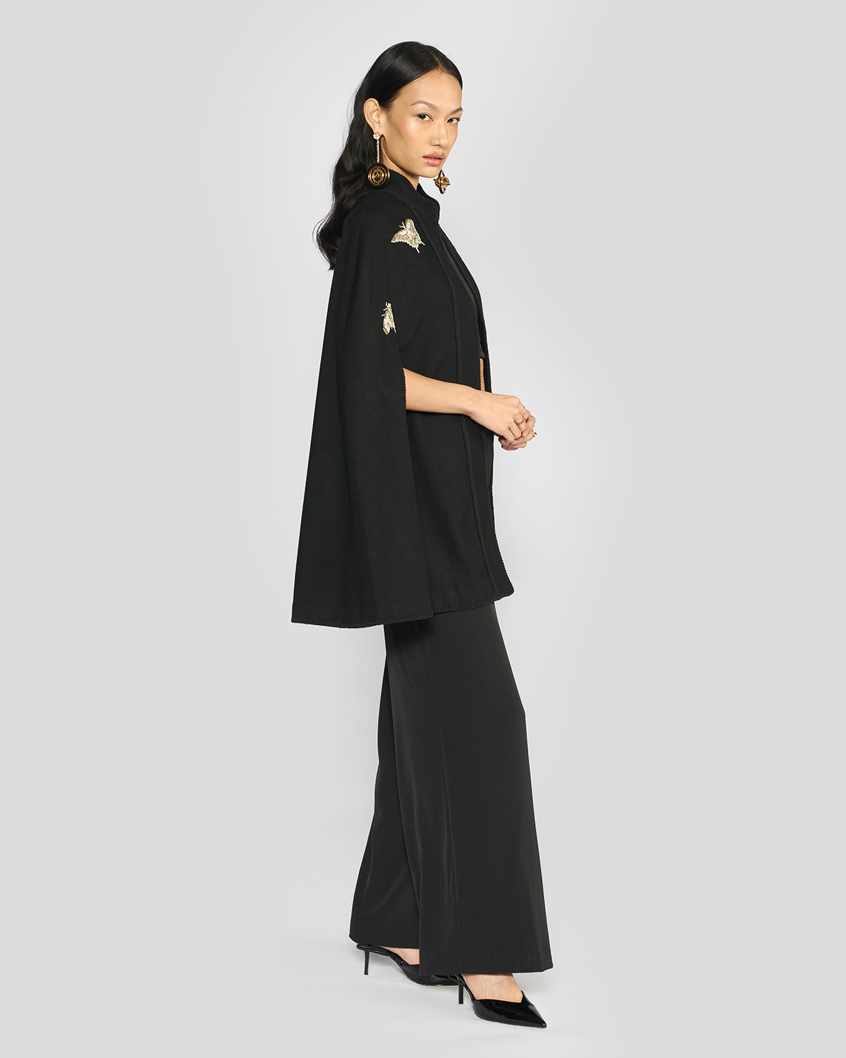 Elizabeth Zardozi Cape