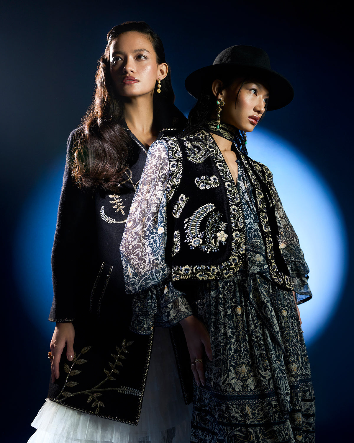 Esra Velvet Gilet