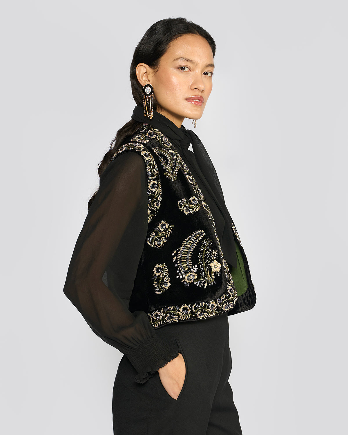 Esra Velvet Gilet
