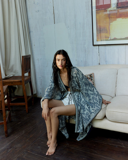 Lace Print Silk Georgette KaftanProduct DescriptionMade from silk georgette, this luxurious kaftan is enveloped in vintage French lace-inspired print. Comes in a relaxed fit, and features an open fShrugsLace Print Silk Georgette Kaftan