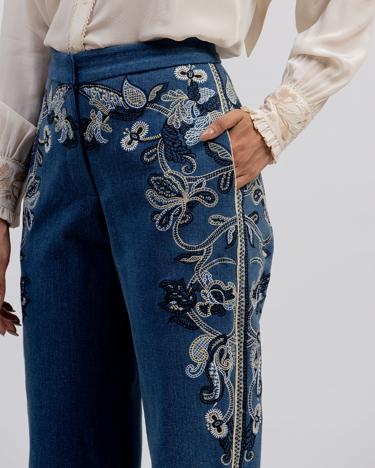 Mira Embroidered Pant